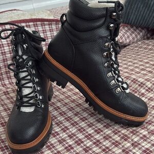 Marc Fisher Black Hiking Boots, Fleece Tongue, Lug Soles, Black Laces, Size 7M